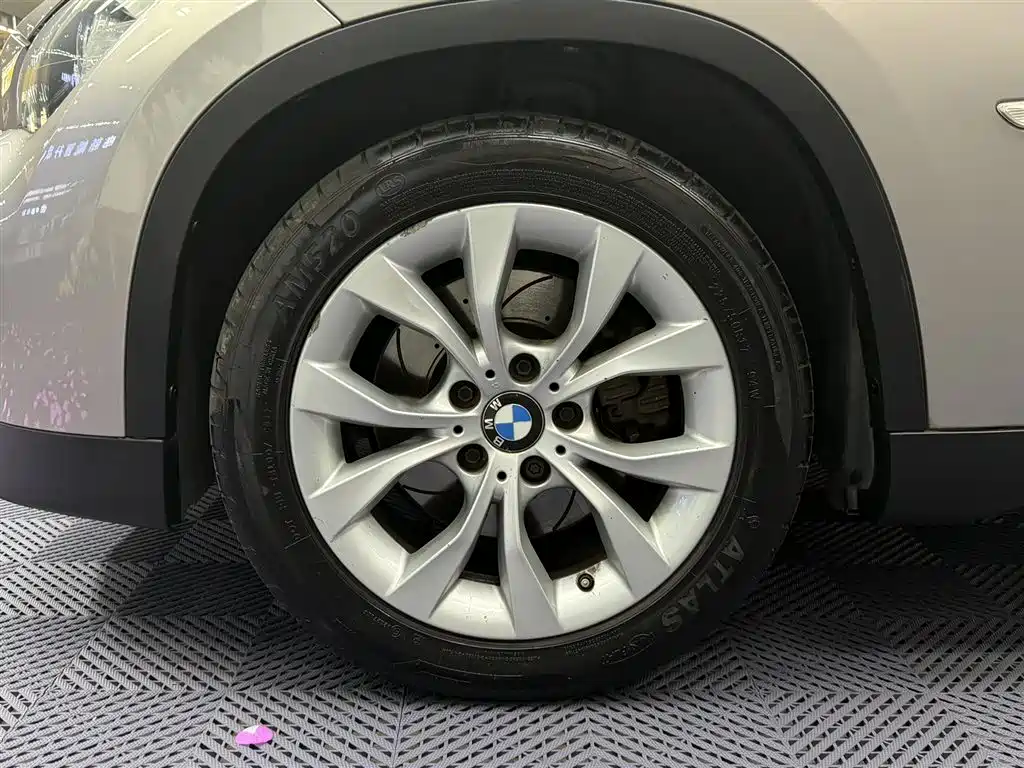 BMW BMW X1 2010 xDrive25i 2011 - thumbnail 7