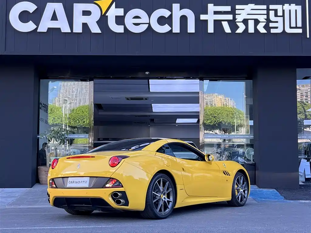 Ferrari Ferrari California T 2009 4.3L Standard 2012 - thumbnail 4