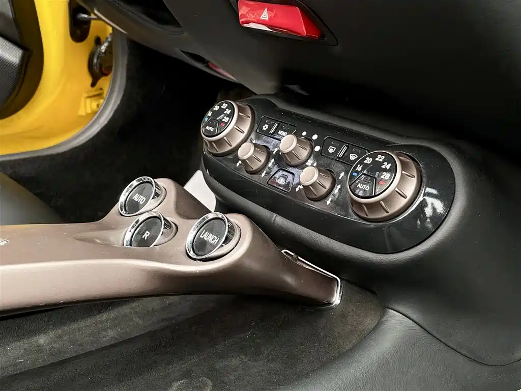 Ferrari Ferrari California T 2009 4.3L Standard 2012 - thumbnail 25