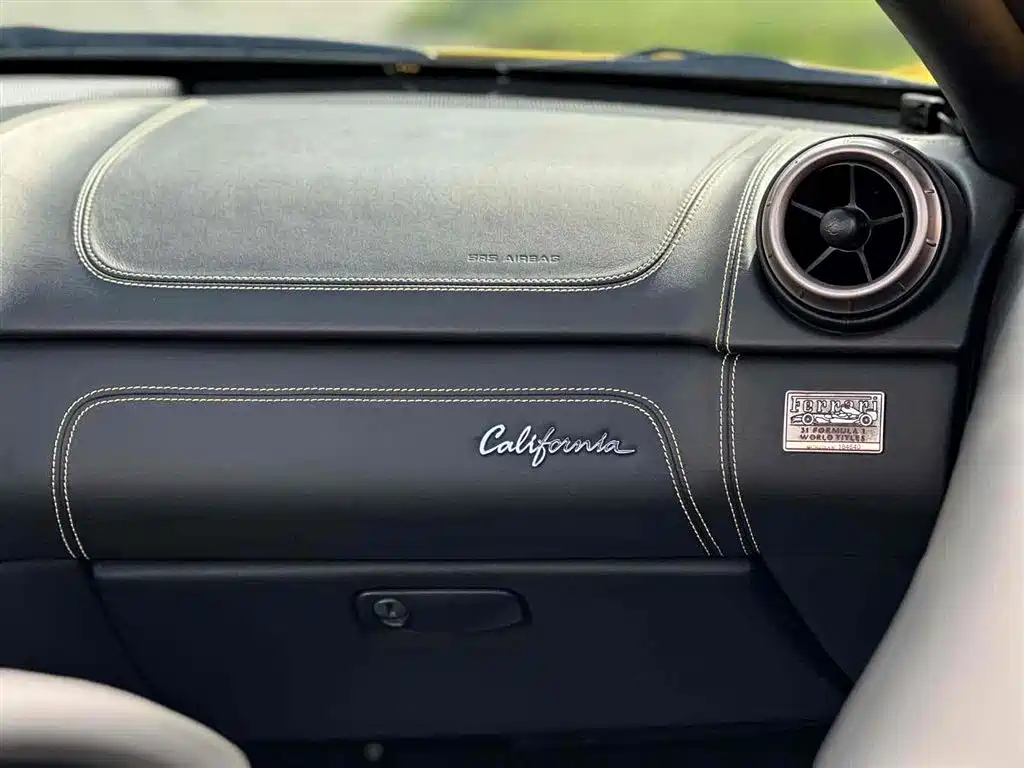 Ferrari Ferrari California T 2009 4.3L Standard 2012 - thumbnail 26