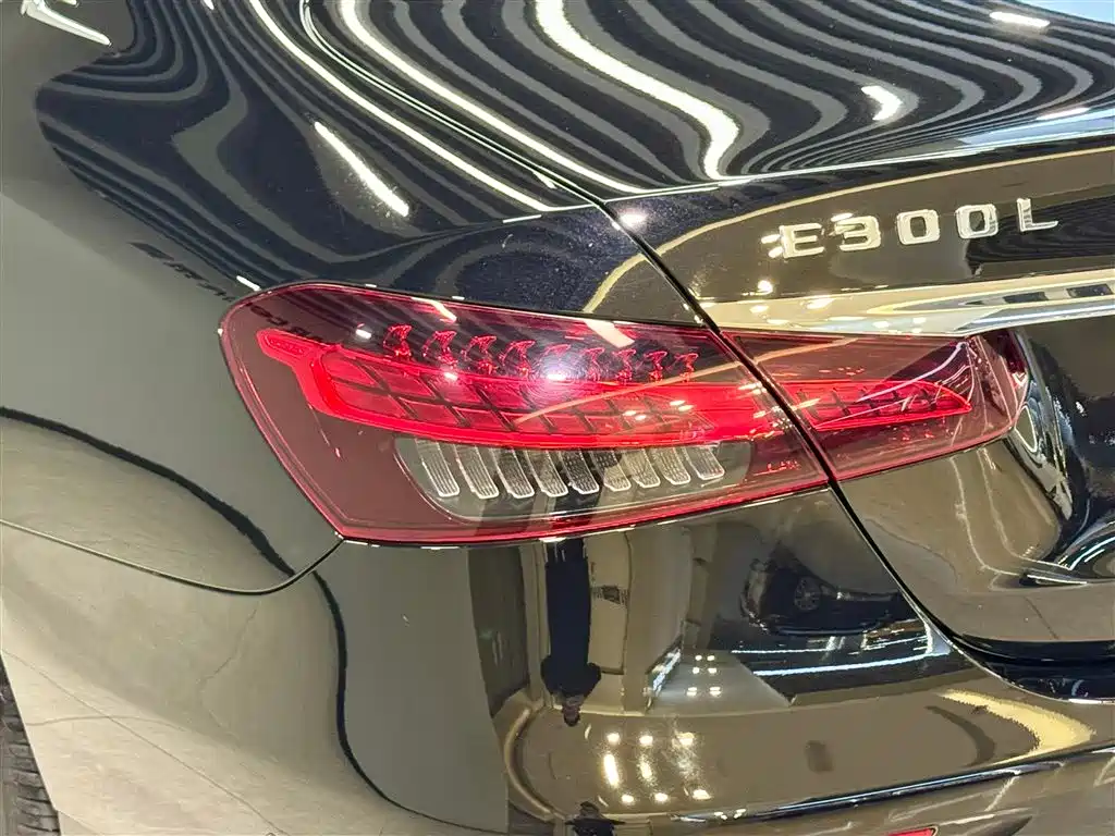 Mercedes-Benz Mercedes-Benz E-Class 2021 E 300 L Fashion Edition 2020 - thumbnail 9