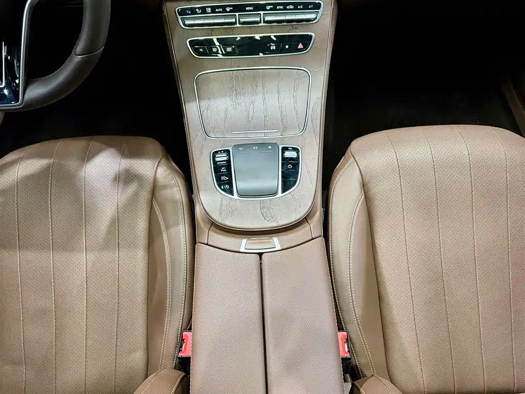 Mercedes-Benz Mercedes-Benz E-Class 2021 E 300 L Fashion Edition 2020 - thumbnail 21