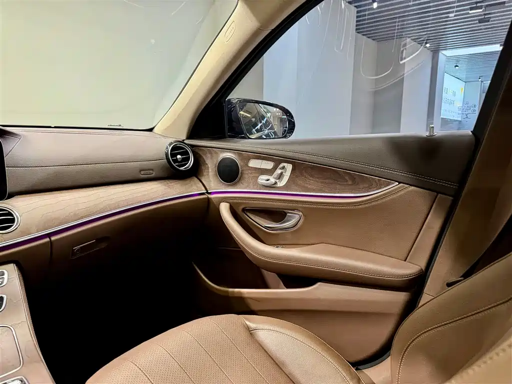 Mercedes-Benz Mercedes-Benz E-Class 2021 E 300 L Fashion Edition 2020 - thumbnail 26