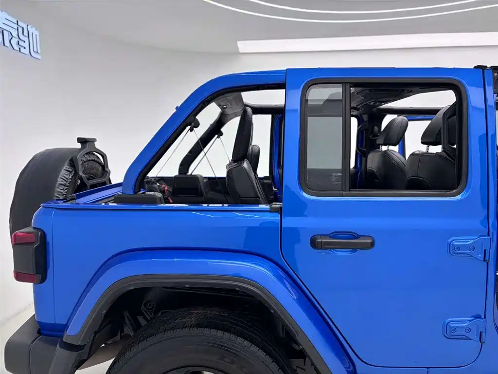 Jeep Jeep Wrangler 2022 2.0T High Altitude Four-Door Edition 2023 - thumbnail 4