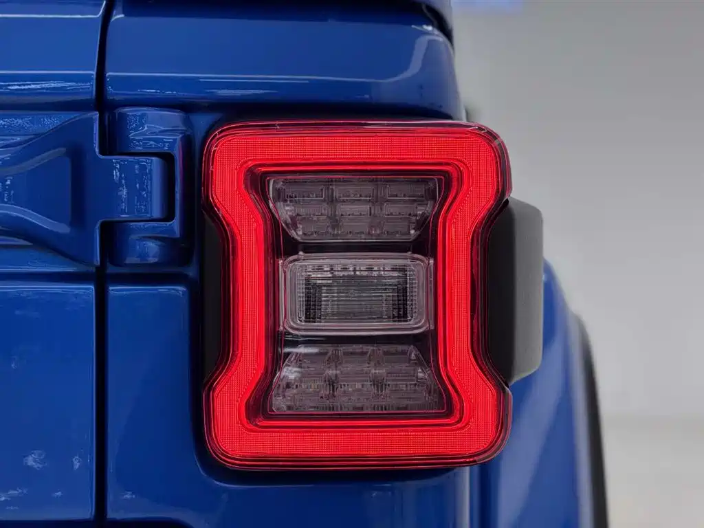 Jeep Jeep Wrangler 2022 2.0T High Altitude Four-Door Edition 2023 - thumbnail 8