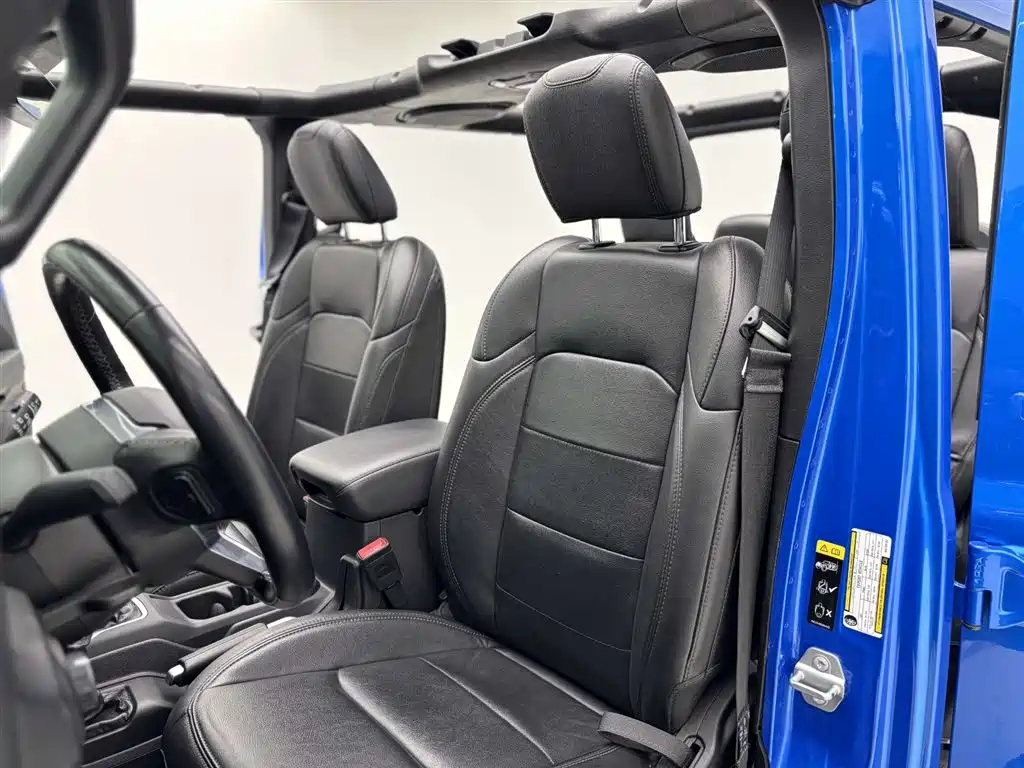 Jeep Jeep Wrangler 2022 2.0T High Altitude Four-Door Edition 2023 - thumbnail 16