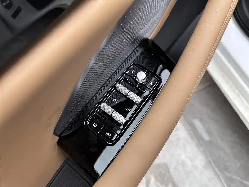 Geely Galaxy Geely Galaxy A7 EM 2025 EM-i 150km Explore+ Edition 2026 - thumbnail 10