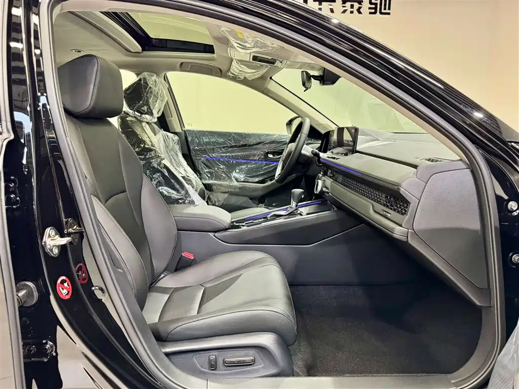 Honda Honda Accord 2025 Sport Series 260TURBO Luxury Edition 2026 - thumbnail 19