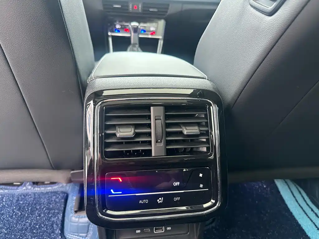 Volkswagen Passat 380TSI Starry Sky Longteng Edition 2025 - thumbnail 13