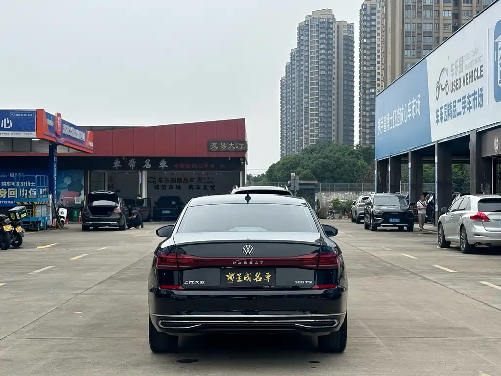 Volkswagen Passat 380TSI Starry Sky Longteng Edition 2025 - thumbnail 16
