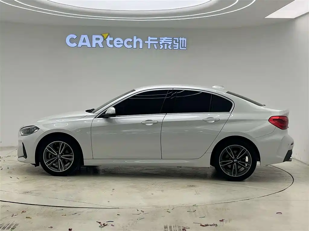 BMW BMW 1 Series 2023 120i M Sport 2023 - thumbnail 5