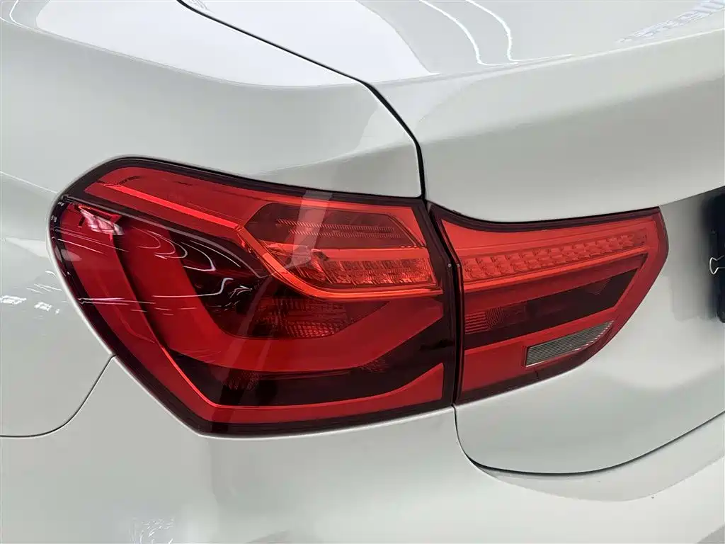 BMW BMW 1 Series 2023 120i M Sport 2023 - thumbnail 7