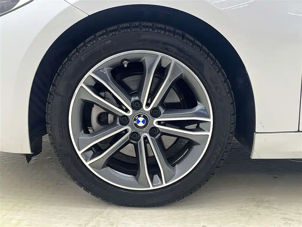 BMW BMW 1 Series 2023 120i M Sport 2023 - thumbnail 8
