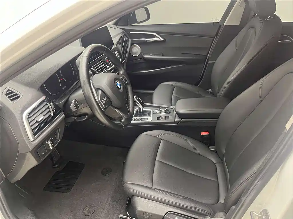 BMW BMW 1 Series 2023 120i M Sport 2023 - thumbnail 13