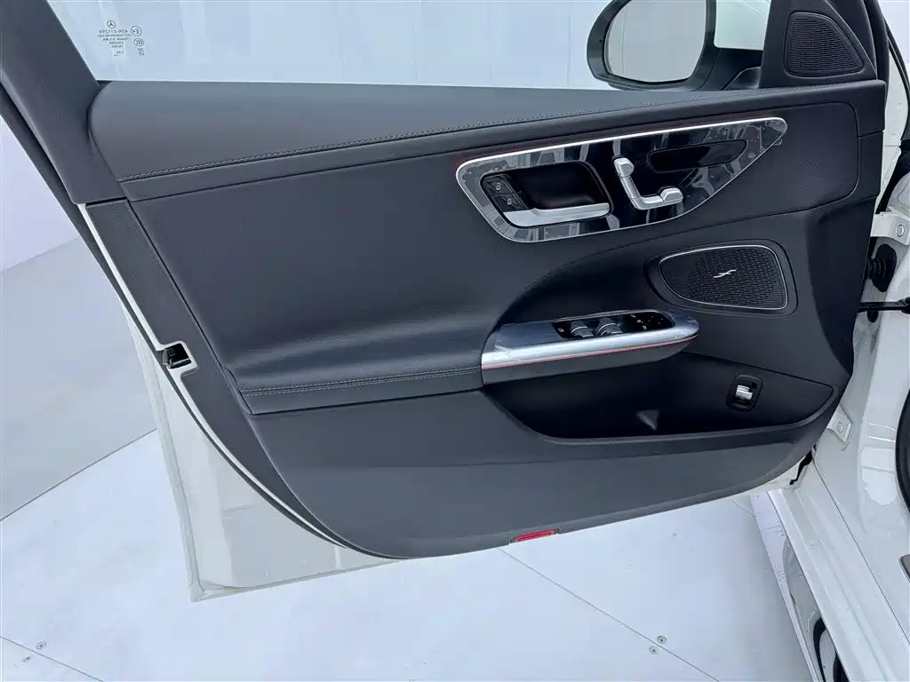 Mercedes-Benz Mercedes-Benz C-Class 2025 C 260 L Sport 2024 - thumbnail 17