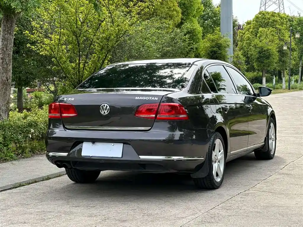 Volkswagen Magotan 2013 2.0TSI Supreme Edition 2014 - thumbnail 4