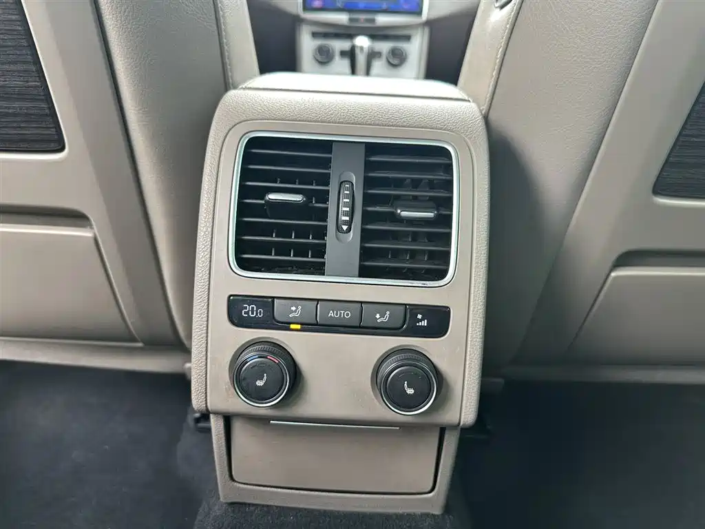 Volkswagen Magotan 2013 2.0TSI Supreme Edition 2014 - thumbnail 12