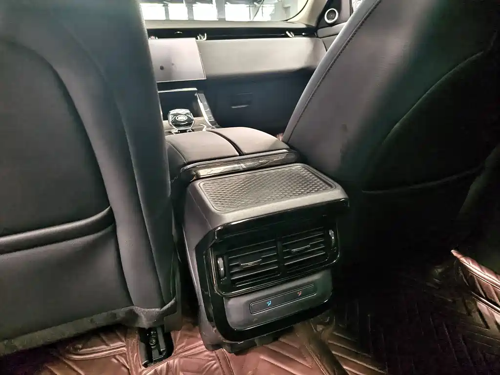 Land Rover Range Rover Evoque L SE 2024 2024 - thumbnail 11