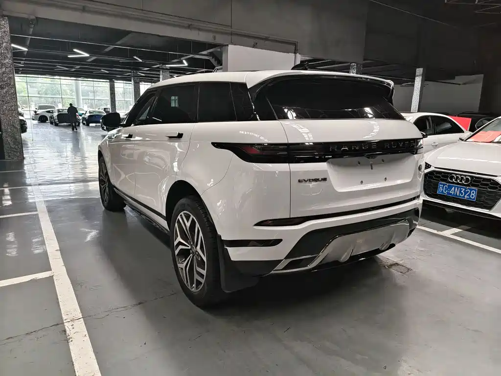 Land Rover Range Rover Evoque L SE 2024 2024 - thumbnail 14