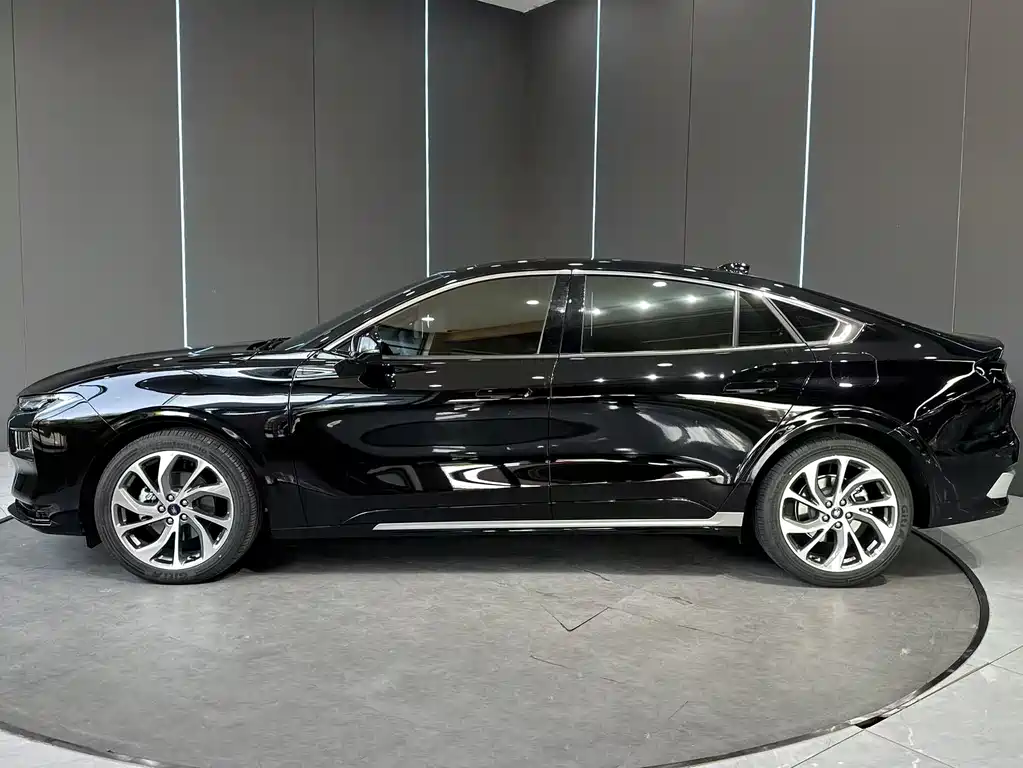 Ford Ford Mondeo 2025 2.0T EcoBoost Supreme Edition 2025 - thumbnail 4