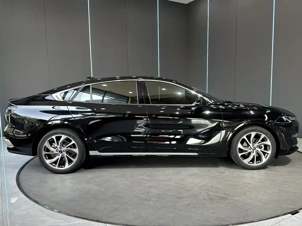 Ford Ford Mondeo 2025 2.0T EcoBoost Supreme Edition 2025 - thumbnail 5