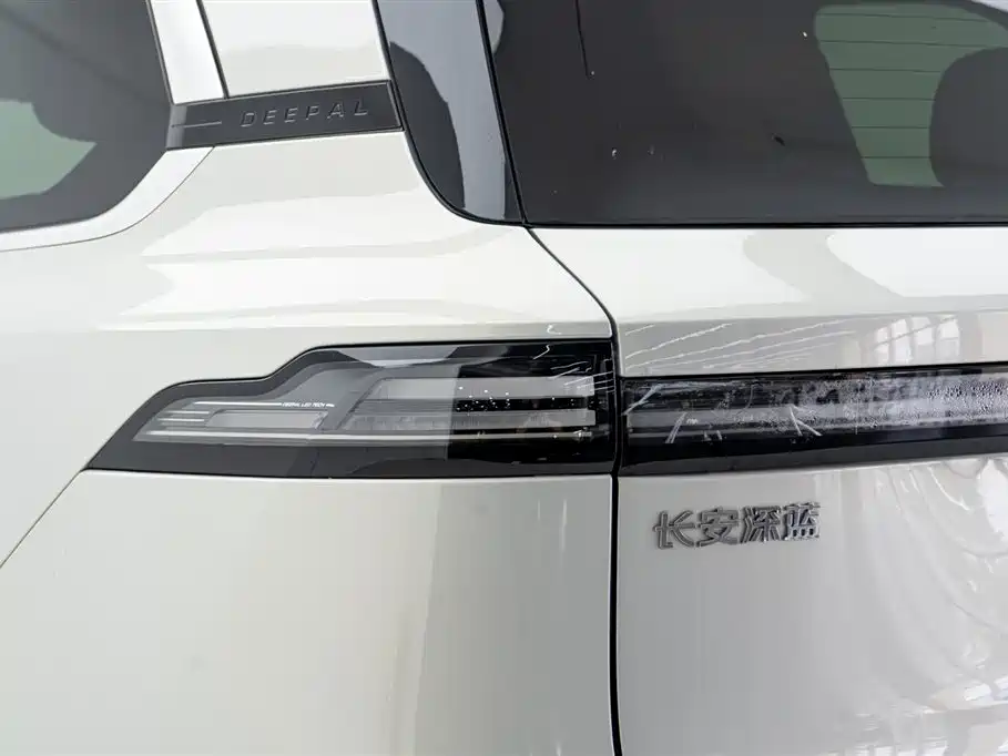 Deepal Deepal S09 2025 AWD Ultra+ High-End Edition 2025 - thumbnail 11