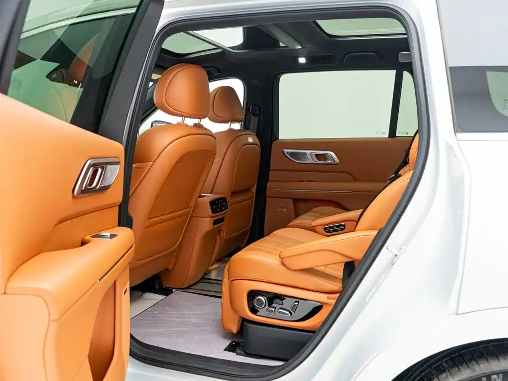 Deepal Deepal S09 2025 AWD Ultra+ High-End Edition 2025 - thumbnail 18