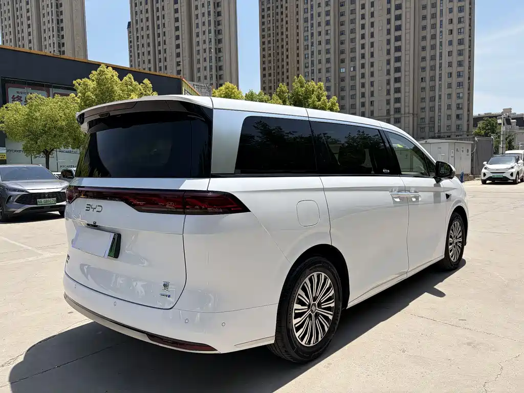BYD Xia 2025 DM-i 1.5T 100km Leading Edition 2025 - thumbnail 4