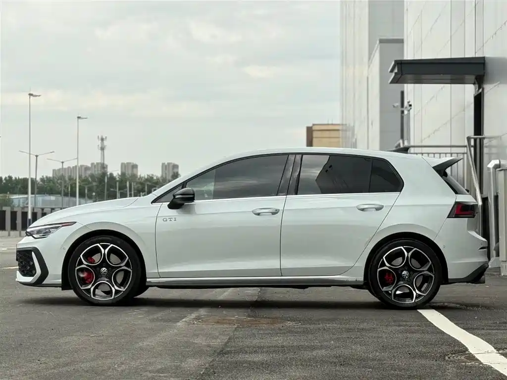 Volkswagen Golf GTI 2025 380TSI DSG GTI 2025 - thumbnail 6