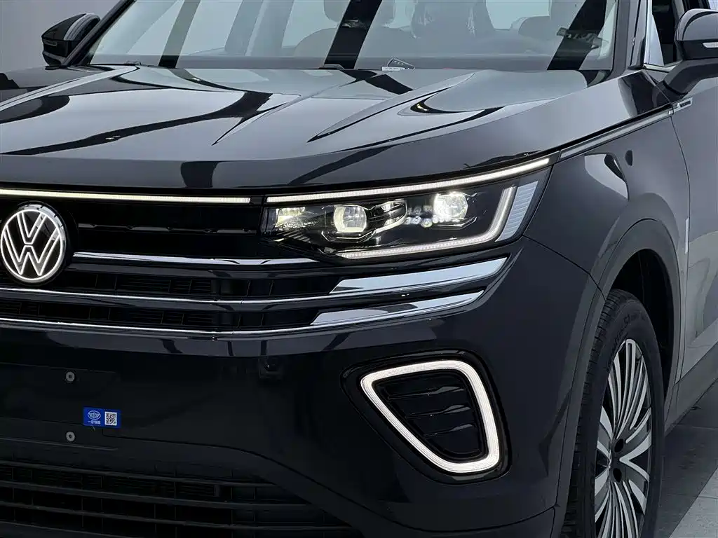Volkswagen Tavendor 2025 330TSI Luxury Touring Edition 2026 - thumbnail 11
