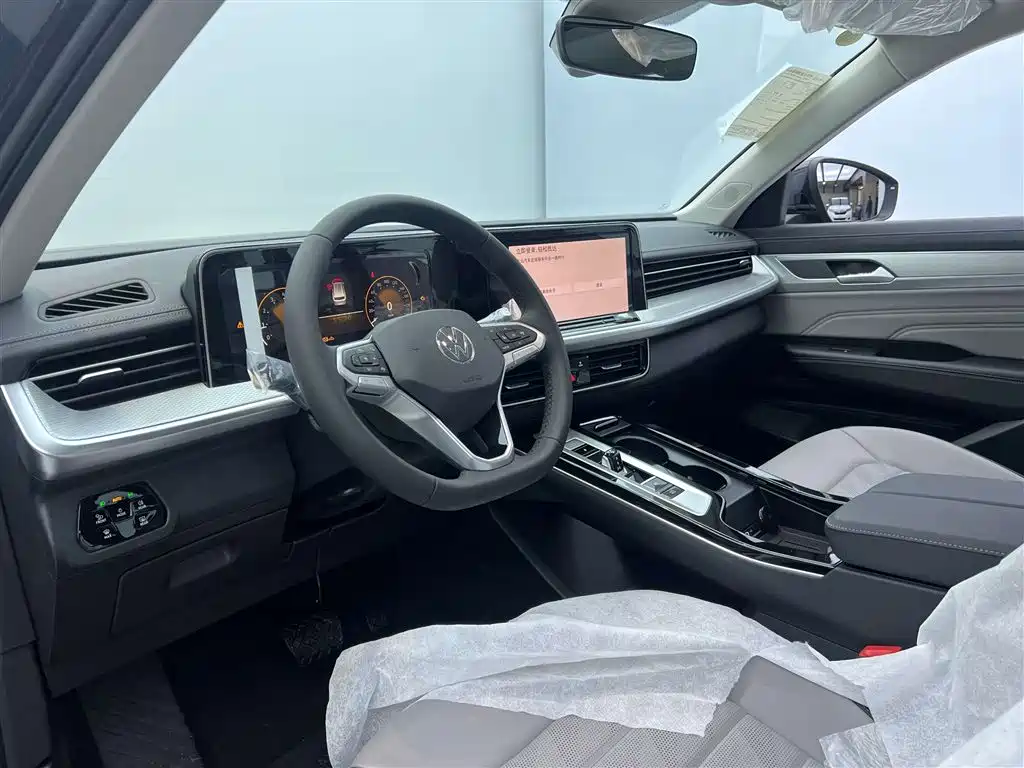 Volkswagen Tavendor 2025 330TSI Luxury Touring Edition 2026 - thumbnail 17