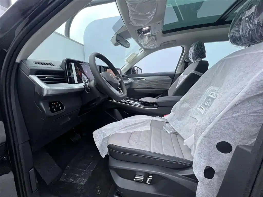 Volkswagen Tavendor 2025 330TSI Luxury Touring Edition 2026 - thumbnail 23