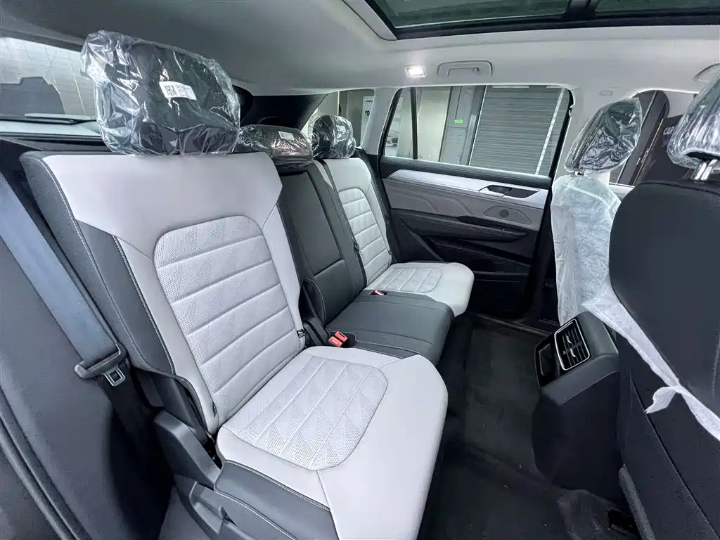 Volkswagen Tavendor 2025 330TSI Luxury Touring Edition 2026 - thumbnail 25