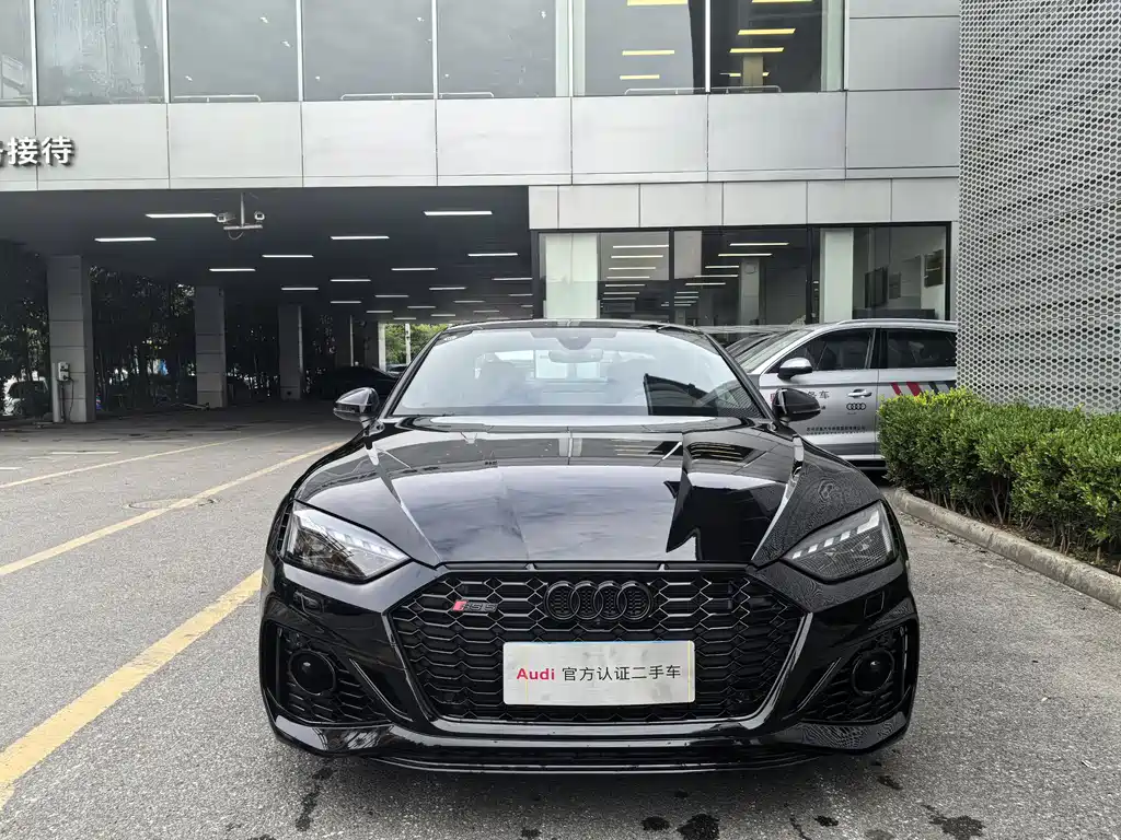 Audi RS 5 2025 - thumbnail 2