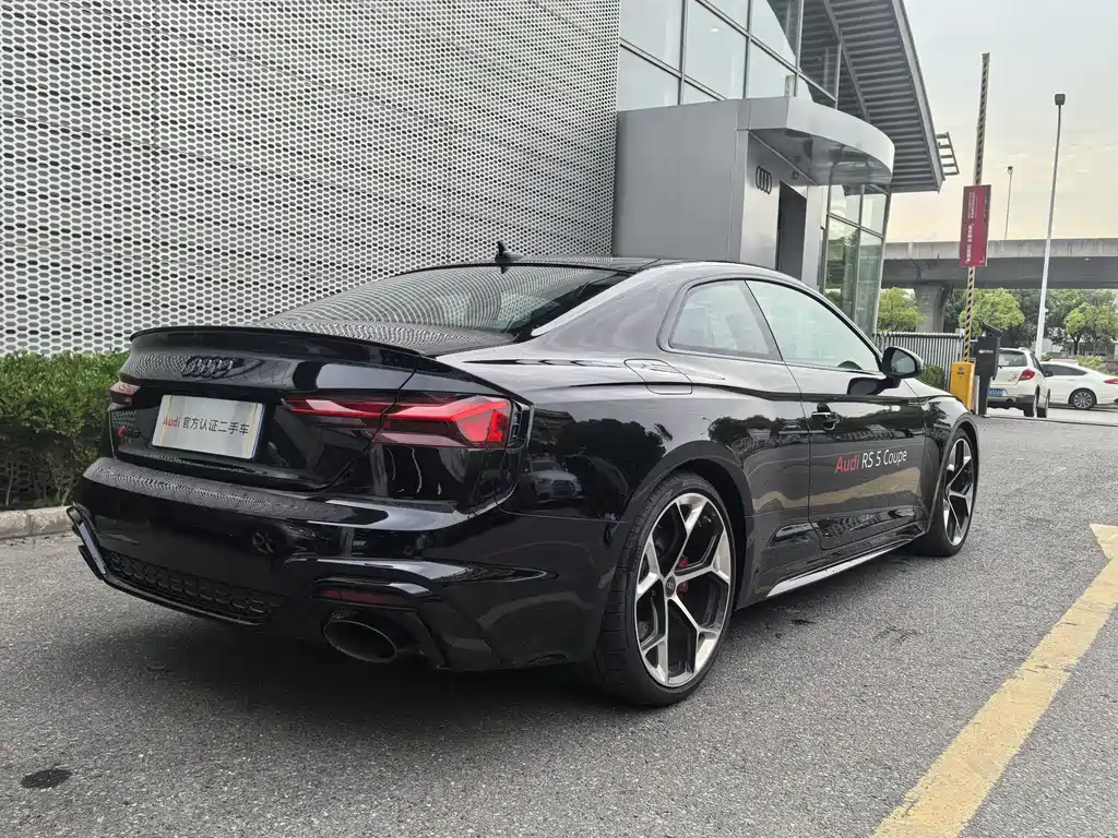 Audi RS 5 2025 - thumbnail 5
