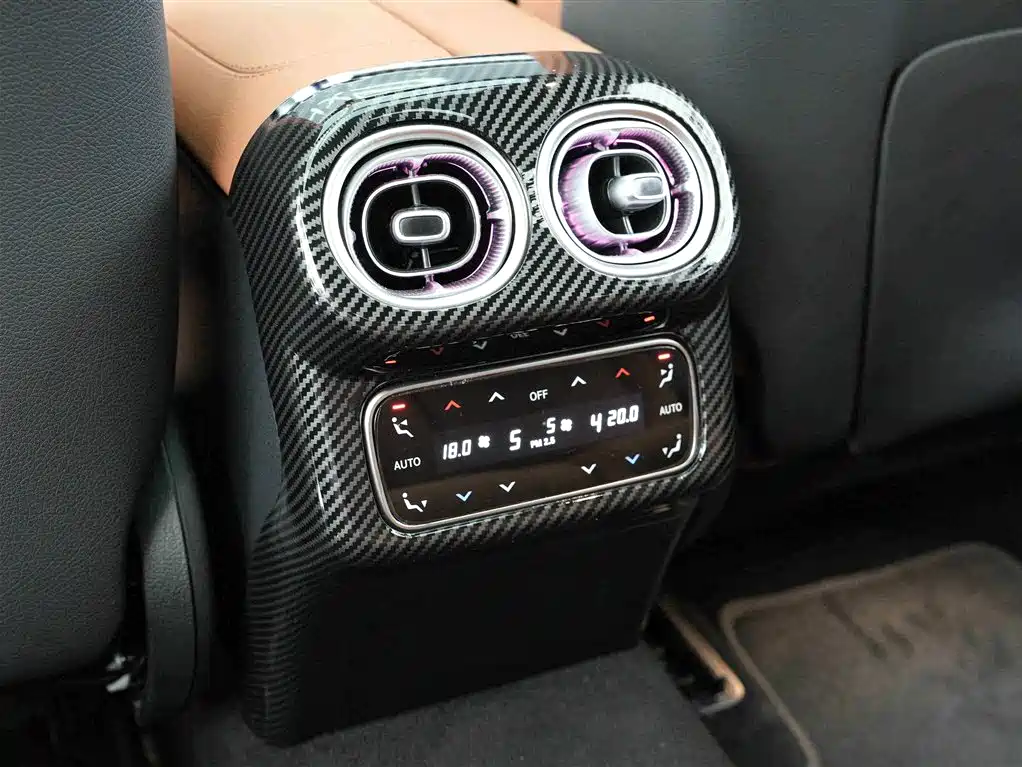 Mercedes-Benz Mercedes-Benz GLC 2025 GLC 300 L 4MATIC Luxury 5-seat 2025 - thumbnail 16