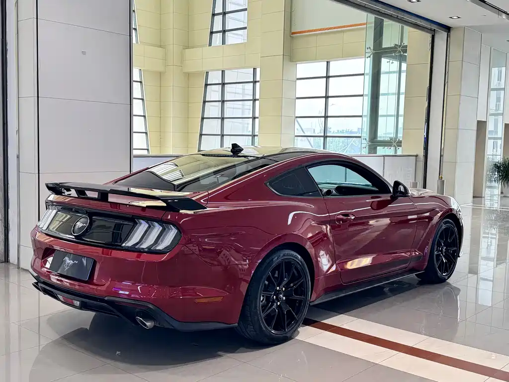 Ford Mustang 2.3T EcoBoost Black Obsidian Special Edition 2023 - thumbnail 9