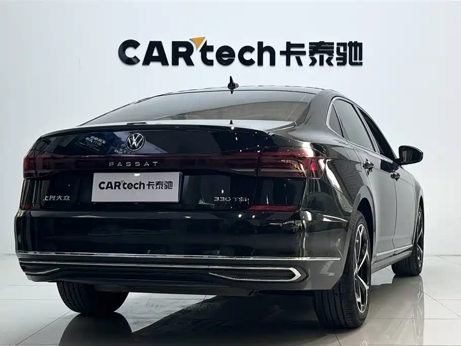 Volkswagen Volkswagen Passat 2023 330TSI Starlight Elite Edition 2023 - thumbnail 3