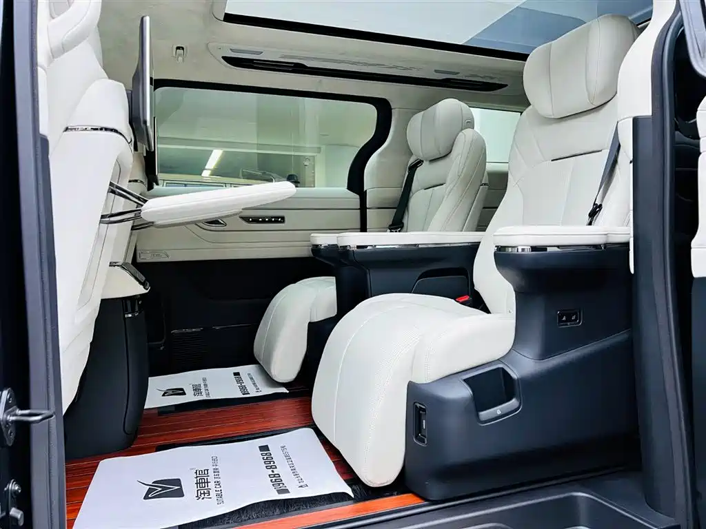 Geely Galaxy LEVC L380 2025 805km Collector's Edition AWD 2025 - thumbnail 16