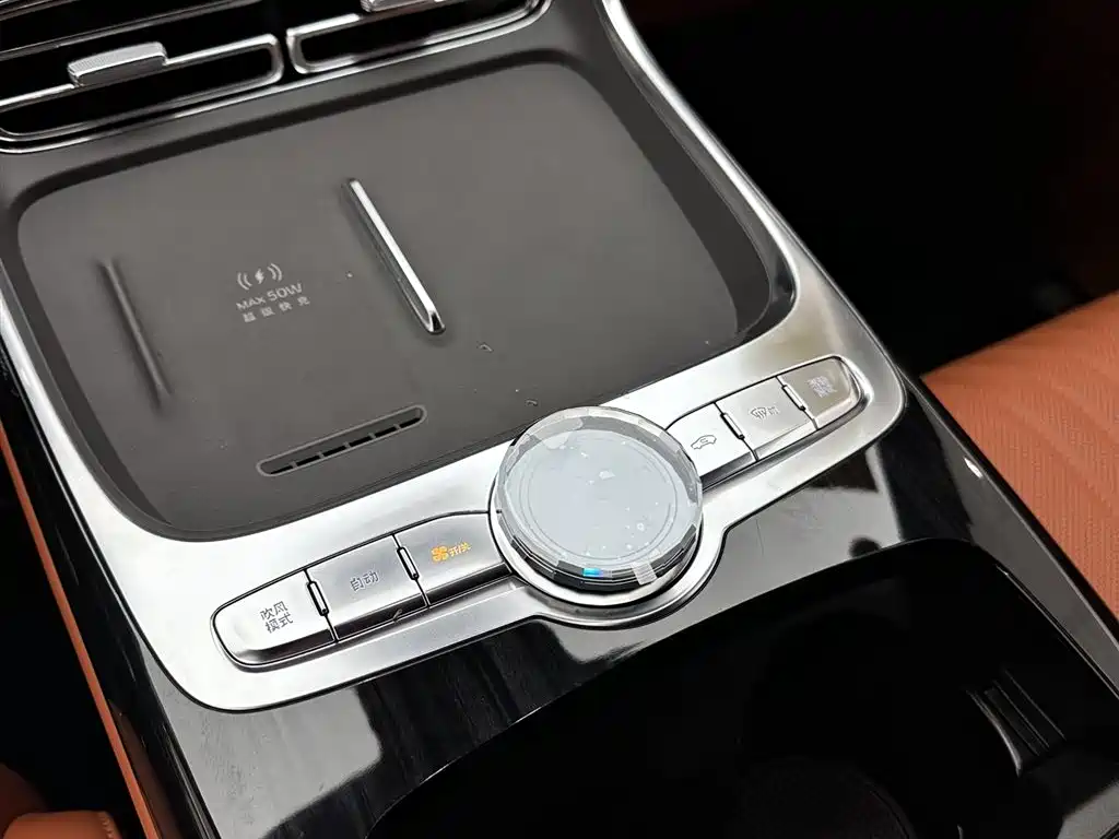 Geely Galaxy Geely Galaxy M9 2025 230km RWD Exploration Edition 2026 - thumbnail 12