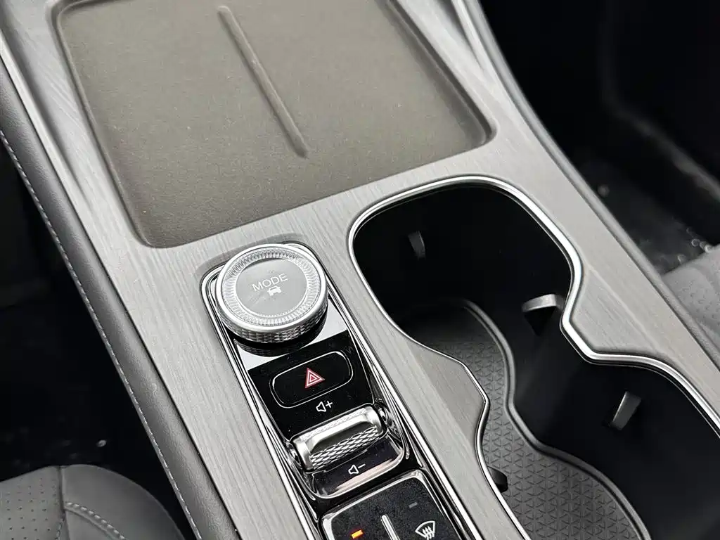 Chery Tiggo 8 PLUS 2025 290TGDI DCT Chengfeng Edition 2026 - thumbnail 14