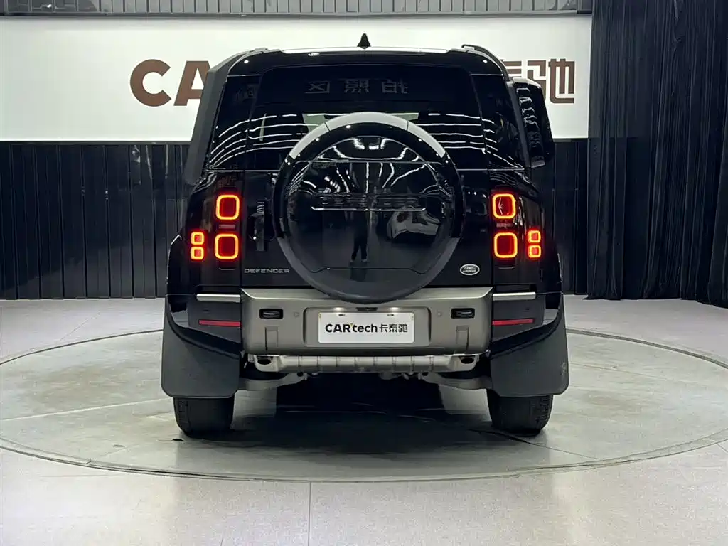 Land Rover Land Rover Defender 2025 110 3.0T P400 X 2024 - thumbnail 6