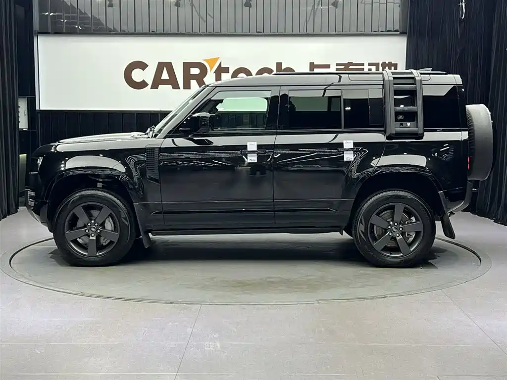 Land Rover Land Rover Defender 2025 110 3.0T P400 X 2024 - thumbnail 8