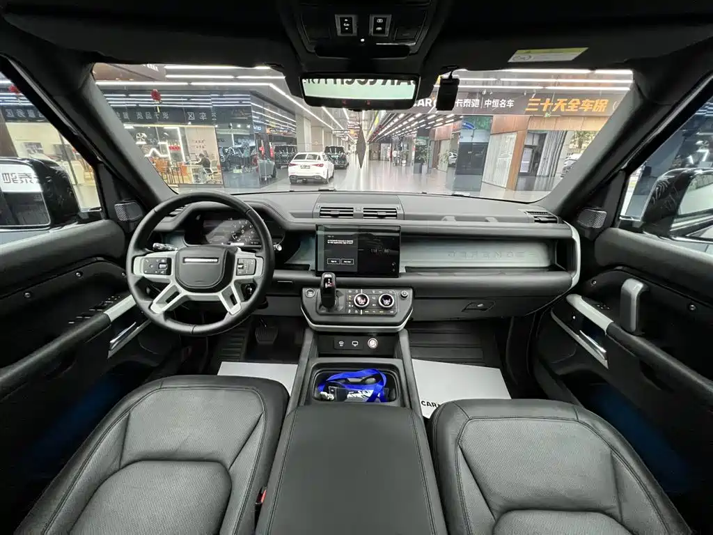 Land Rover Land Rover Defender 2025 110 3.0T P400 X 2024 - thumbnail 13