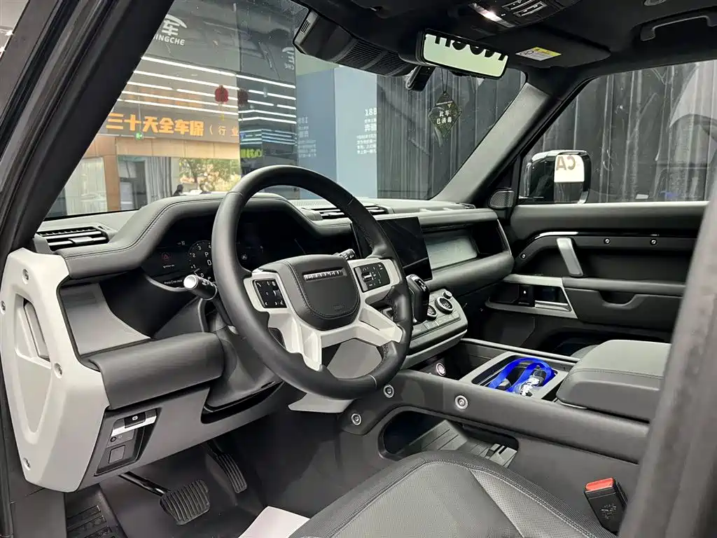 Land Rover Land Rover Defender 2025 110 3.0T P400 X 2024 - thumbnail 16