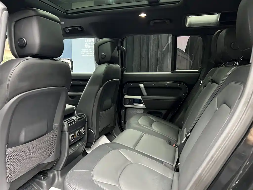 Land Rover Land Rover Defender 2025 110 3.0T P400 X 2024 - thumbnail 27