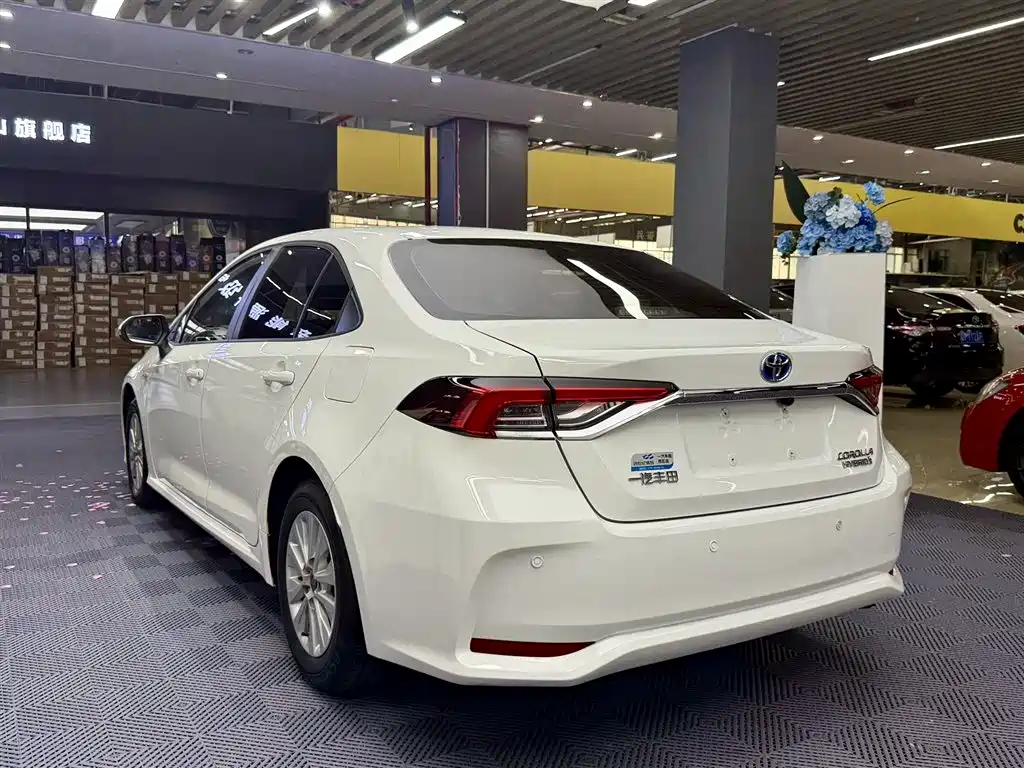 Toyota Toyota Corolla 2024 1.8L Smart Hybrid Pioneer Edition 2025 - thumbnail 4