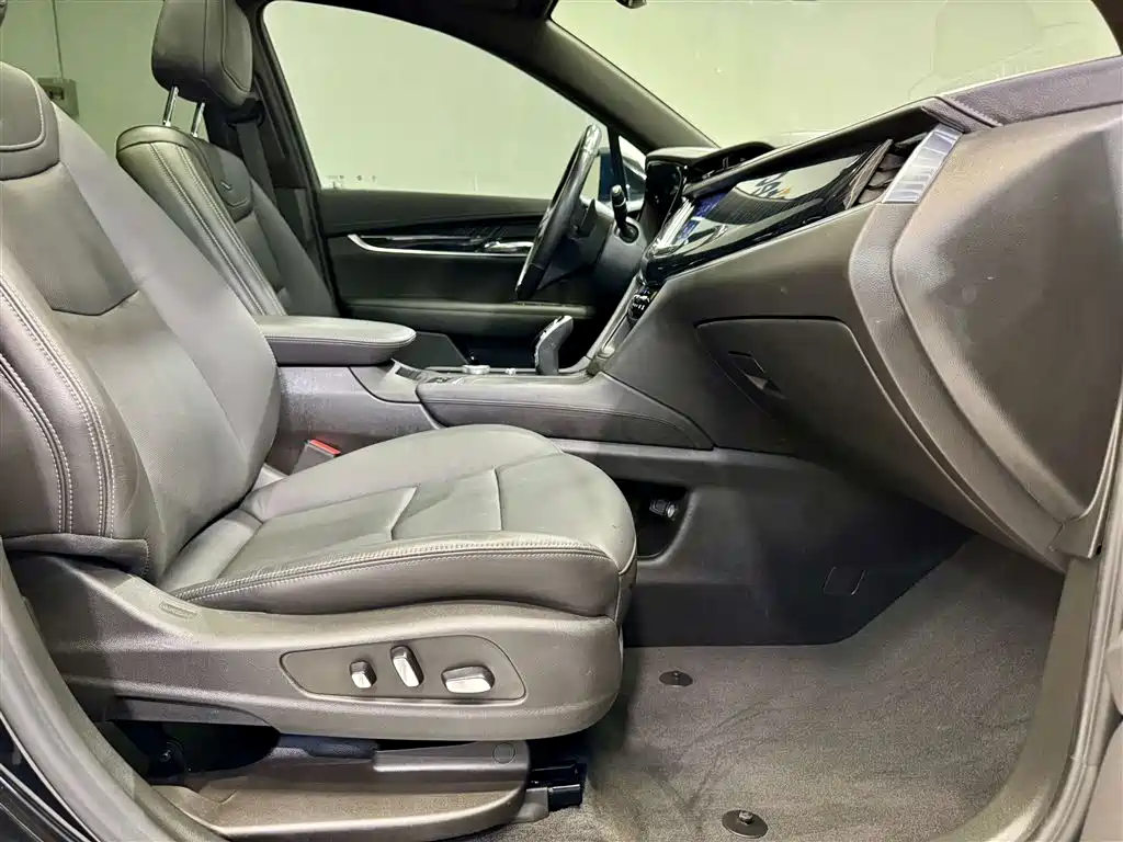Cadillac Cadillac XT6 2022 2.0T AWD 6-Seater Luxury 2022 - thumbnail 19