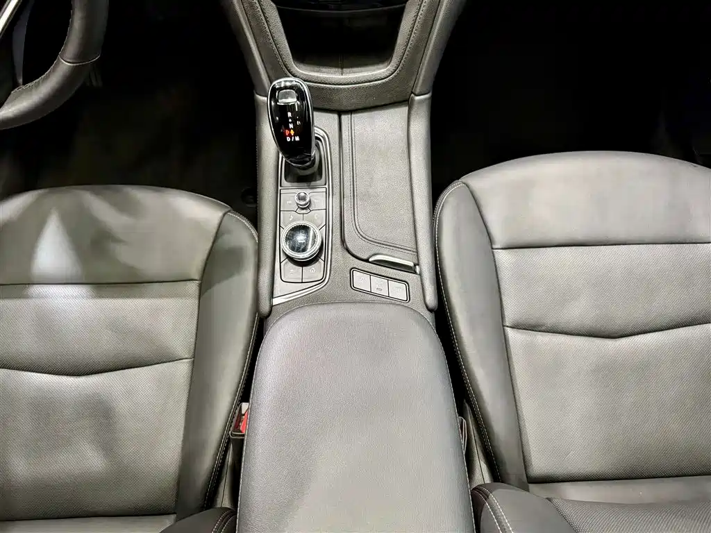 Cadillac Cadillac XT6 2022 2.0T AWD 6-Seater Luxury 2022 - thumbnail 27