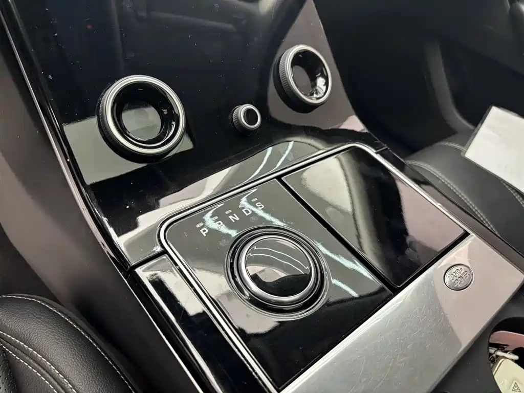 Land Rover Range Rover Velar 2018 P250 S 2018 - thumbnail 16